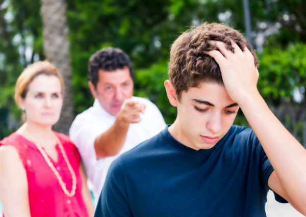 孤立している子ども